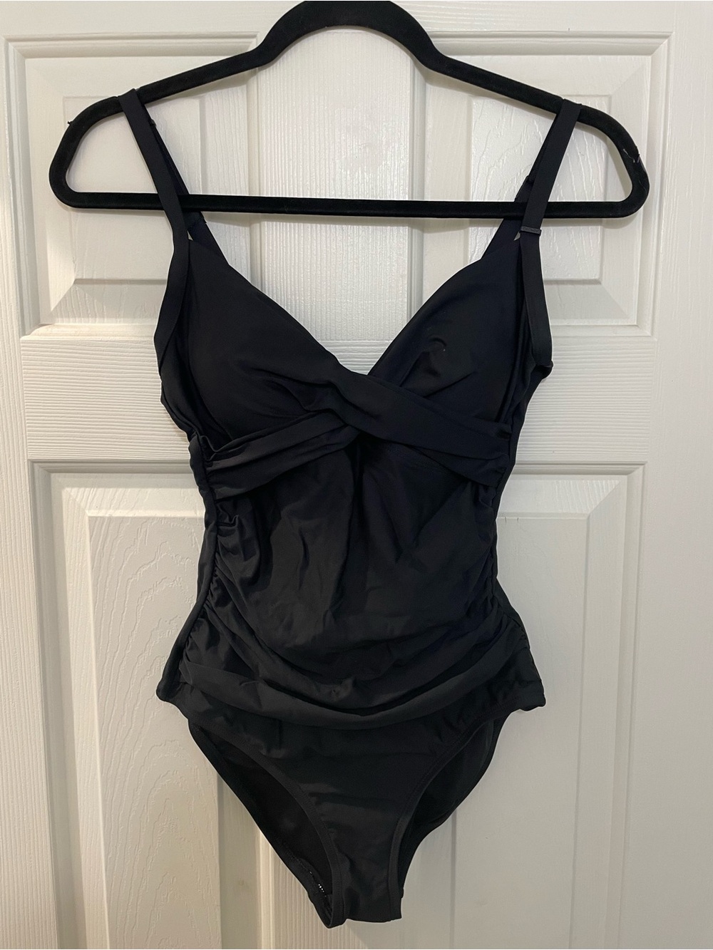 DKNY Ruched Surplice One Piece Swimsuit Women’s US Size S Black - Picture 2 of 6